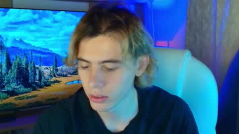 Snapshot of gemdominus chatting on 11/09/25, 06:50 Gem Dominus online show from 11/09/25, 06:50