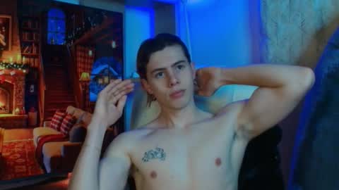 Snapshot of gemdominus chatting on 12/15/25, 06:23 Gem Dominus online show from 12/15/25, 06:23