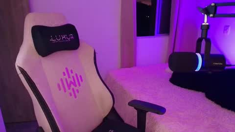 geminis11 online show from 03/18/26, 11:30