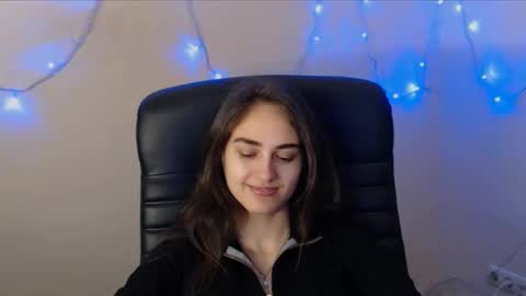 Gemma online show from 03/12/25, 10:37