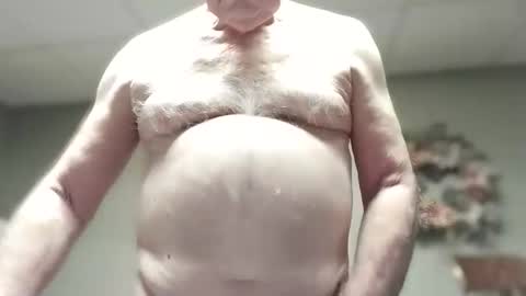 Snapshot of geneox chatting on 02/13/25, 06:52 GeneOx online show from 02/13/25, 06:52