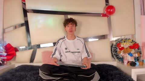 genesis_js online show from 12/18/25, 04:07