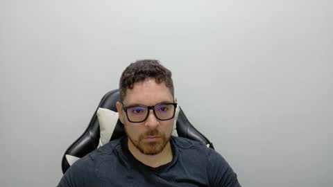 genesis_wb online show from 05/13/26, 02:20