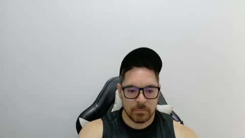 genesis_wb online show from 06/12/26, 10:41