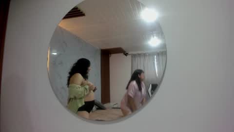 Snapshot of genesis_y_moon chatting on 06/20/26, 11:02 genesis_y_moon online show from 06/20/26, 11:02