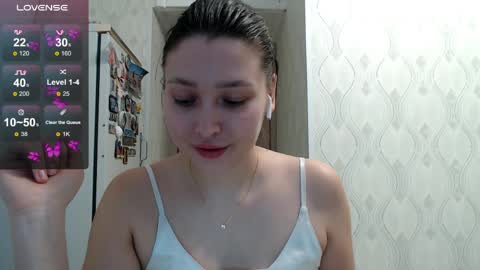 genev__ievee online show from 04/06/26, 04:19