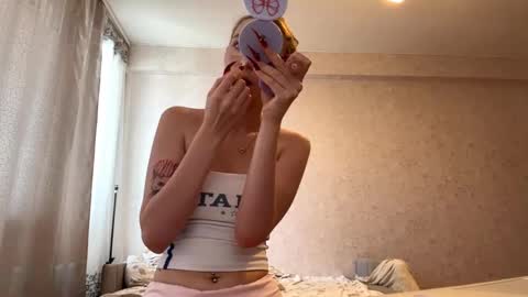 Emmi online show from 09/10/25, 10:59