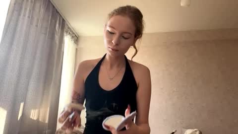 Emmi online show from 09/11/25, 08:47