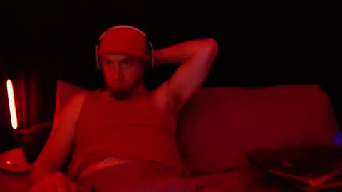 genitalwars online show from 12/17/25, 01:11