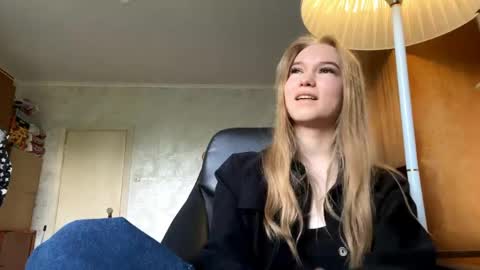 Snapshot of gennacastillion chatting on 05/25/26, 07:14 Casti online show from 05/25/26, 07:14