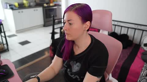 Genny Rock   and  online show from 02/18/25, 06:15