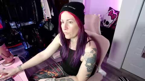 Genny Rock   and  online show from 11/16/25, 02:06