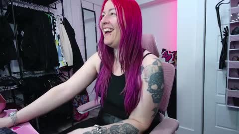 Genny Rock   and  online show from 04/05/26, 04:26