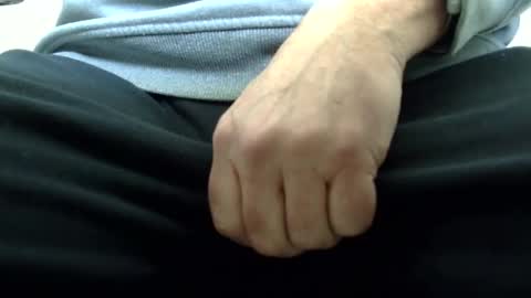 Snapshot of gent063 chatting on 01/20/25, 04:01 gent063 online show from 01/20/25, 04:01