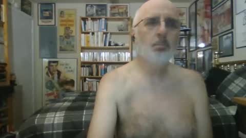 Steve online show from 10/22/25, 08:36
