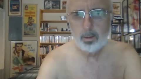 Snapshot of gentcallr chatting on 03/20/26, 08:46 Steve online show from 03/20/26, 08:46