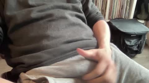 Snapshot of gentle_stranger chatting on 01/24/25, 11:59 Gentle Stranger online show from 01/24/25, 11:59