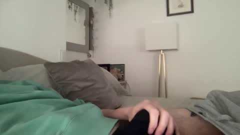 Snapshot of gentle_stranger chatting on 02/18/25, 12:28 Gentle Stranger online show from 02/18/25, 12:28