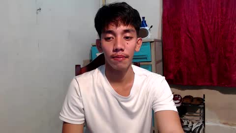 Snapshot of gentlemanlustx chatting on 03/16/26, 03:05 Rayl online show from 03/16/26, 03:05