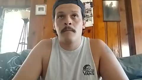 geofferyearlmarsh online show from 10/23/25, 08:07