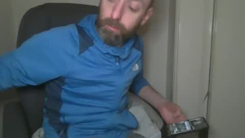 Snapshot of geon2xx chatting on 12/12/24, 10:31 Geon online show from 12/12/24, 10:31