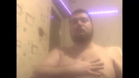 Snapshot of george84xxx chatting on 01/17/25, 06:44 GeOOXXX online show from 01/17/25, 06:44