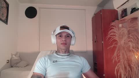 Snapshot of george_prince2 chatting on 12/07/24, 05:26 independent model online show from 12/07/24, 05:26