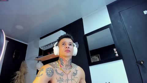 Snapshot of george_prince2 chatting on 01/10/25, 06:09 independent model online show from 01/10/25, 06:09