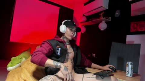 Snapshot of george_prince2 chatting on 01/23/25, 03:37 independent model online show from 01/23/25, 03:37