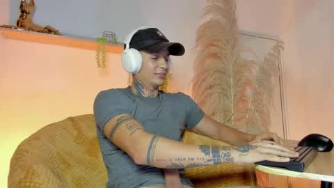 Snapshot of george_prince2 chatting on 09/16/25, 12:55 independent model online show from 09/16/25, 12:55