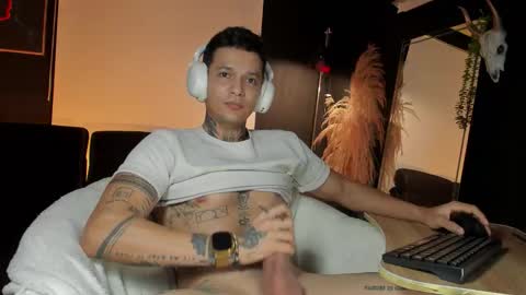 Snapshot of george_prince2 chatting on 09/30/25, 08:08 independent model online show from 09/30/25, 08:08