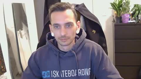 georgek0011 online show from 12/02/25, 02:06