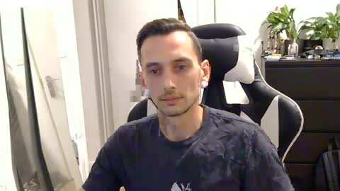 georgek0011 online show from 06/12/26, 01:04
