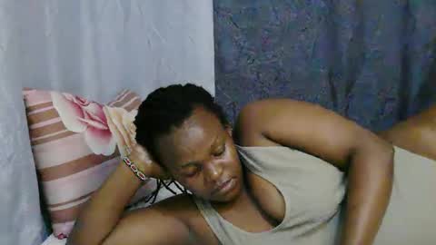 georgeous_kimberly online show from 09/19/25, 06:52