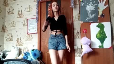 Ellie online show from 05/01/26, 07:24