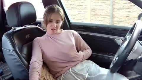 Melissa online show from 05/01/26, 10:20