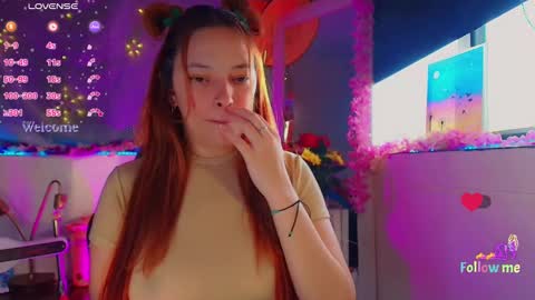 georgina_moschino online show from 10/03/25, 10:07