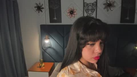 Snapshot of georgina_sensuelle chatting on 07/23/26, 10:46 Georgina online show from 07/23/26, 10:46