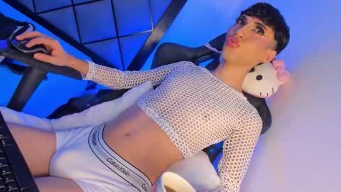 Georgina  online show from 12/19/25, 01:29