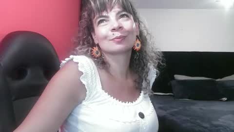 Georgina  online show from 10/14/25, 04:24
