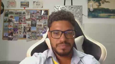 Snapshot of geovannygarrido91 chatting on 10/23/25, 12:10 geovannygarrido91 online show from 10/23/25, 12:10