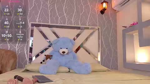 Snapshot of geral_johansson chatting on 10/14/25, 12:17    online show from 10/14/25, 12:17