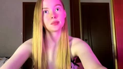 Amelia online show from 10/12/25, 07:57