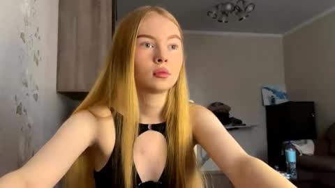 Amelia online show from 10/25/25, 12:02