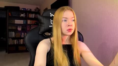 Amelia online show from 11/05/25, 04:23