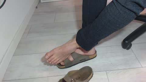 GermanSoleBro online show from 01/16/26, 07:56