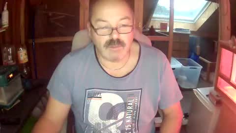 germany_50 online show from 10/23/25, 06:02