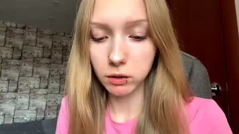 Sophie online show from 07/16/26, 07:14