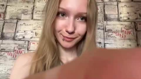 Sophie online show from 07/29/26, 05:16