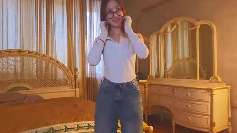 Kristy online show from 04/27/26, 02:15